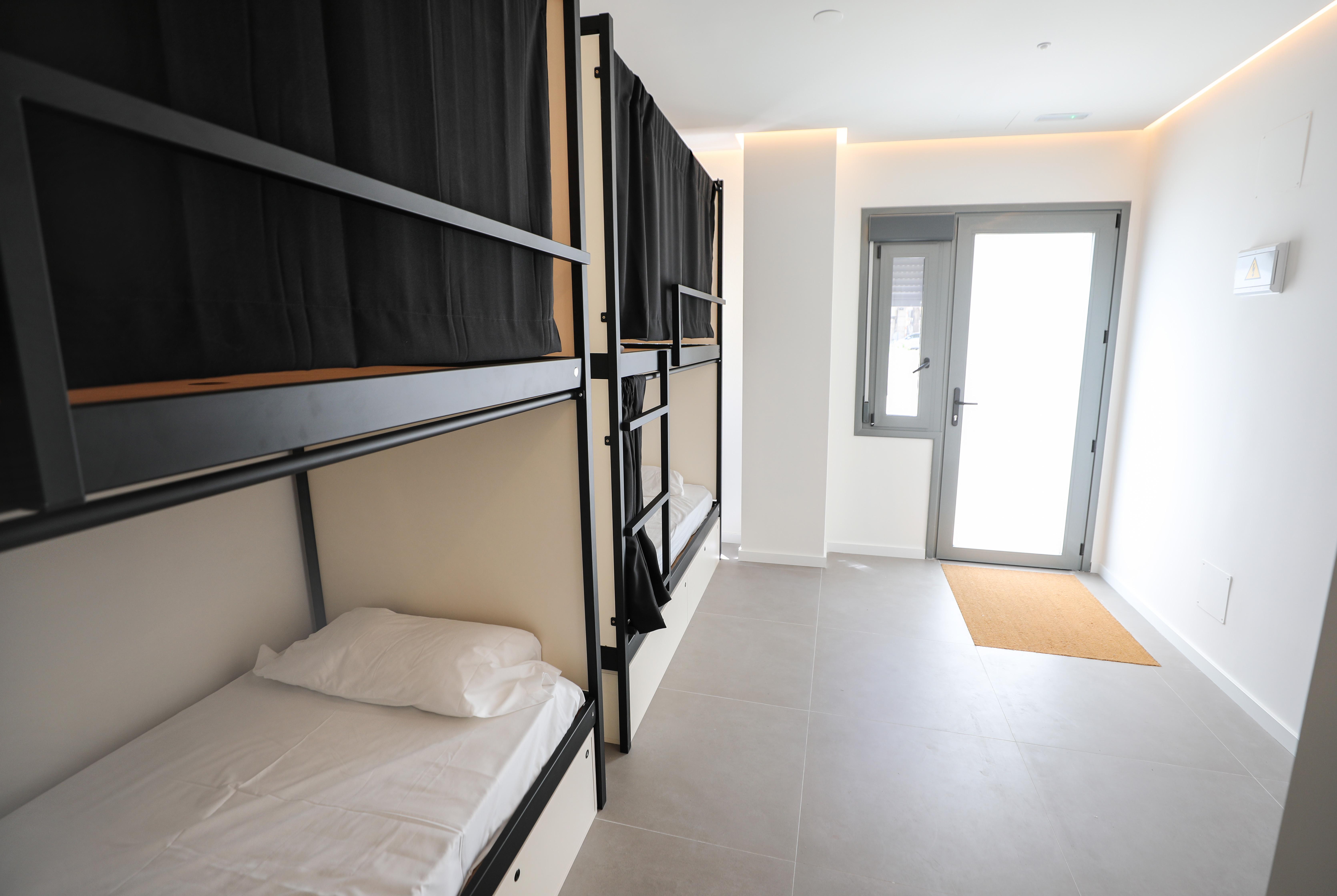 Hostel Myd La Latina Мадрид Екстериор снимка