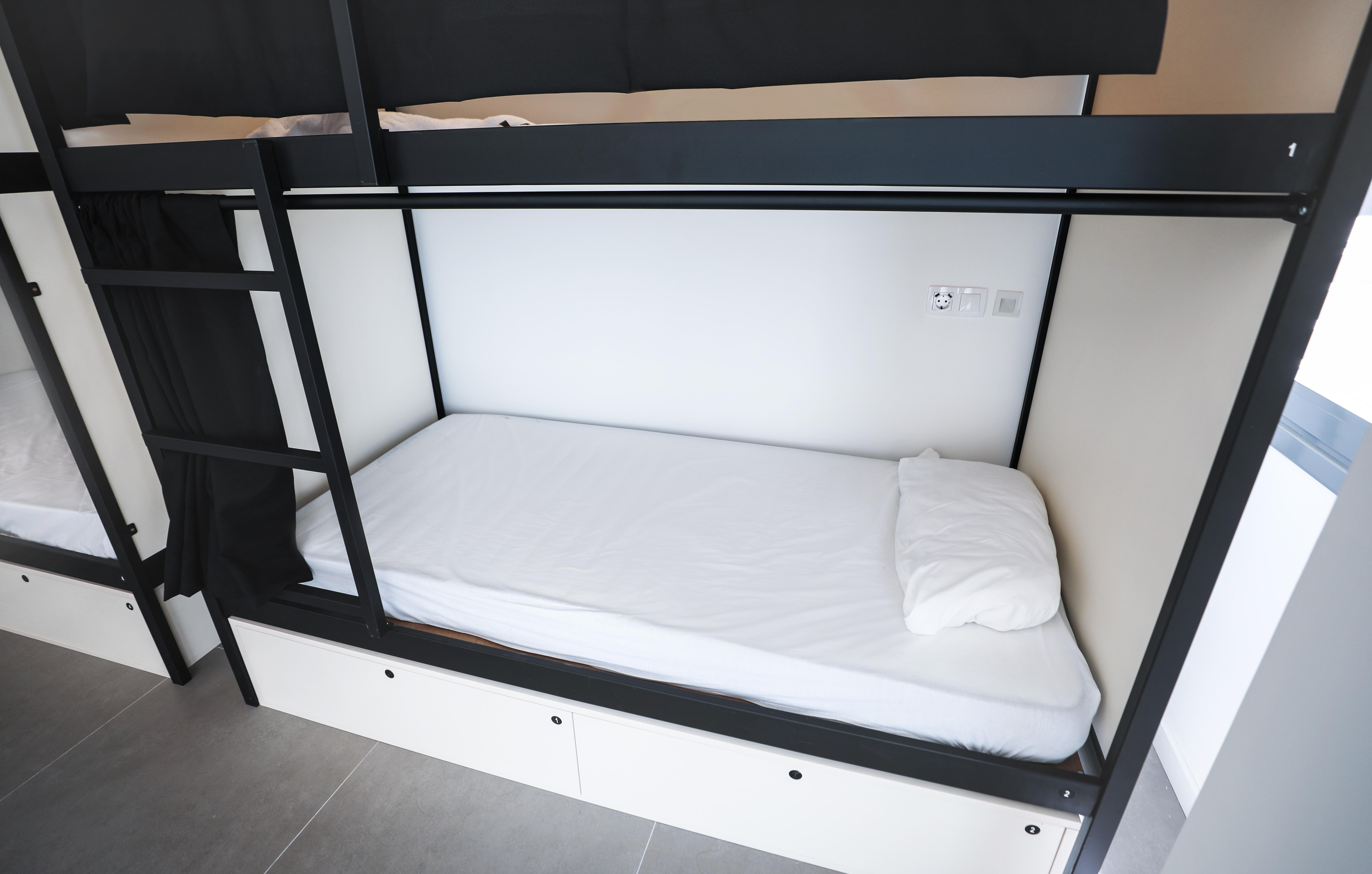 Hostel Myd La Latina Мадрид Екстериор снимка