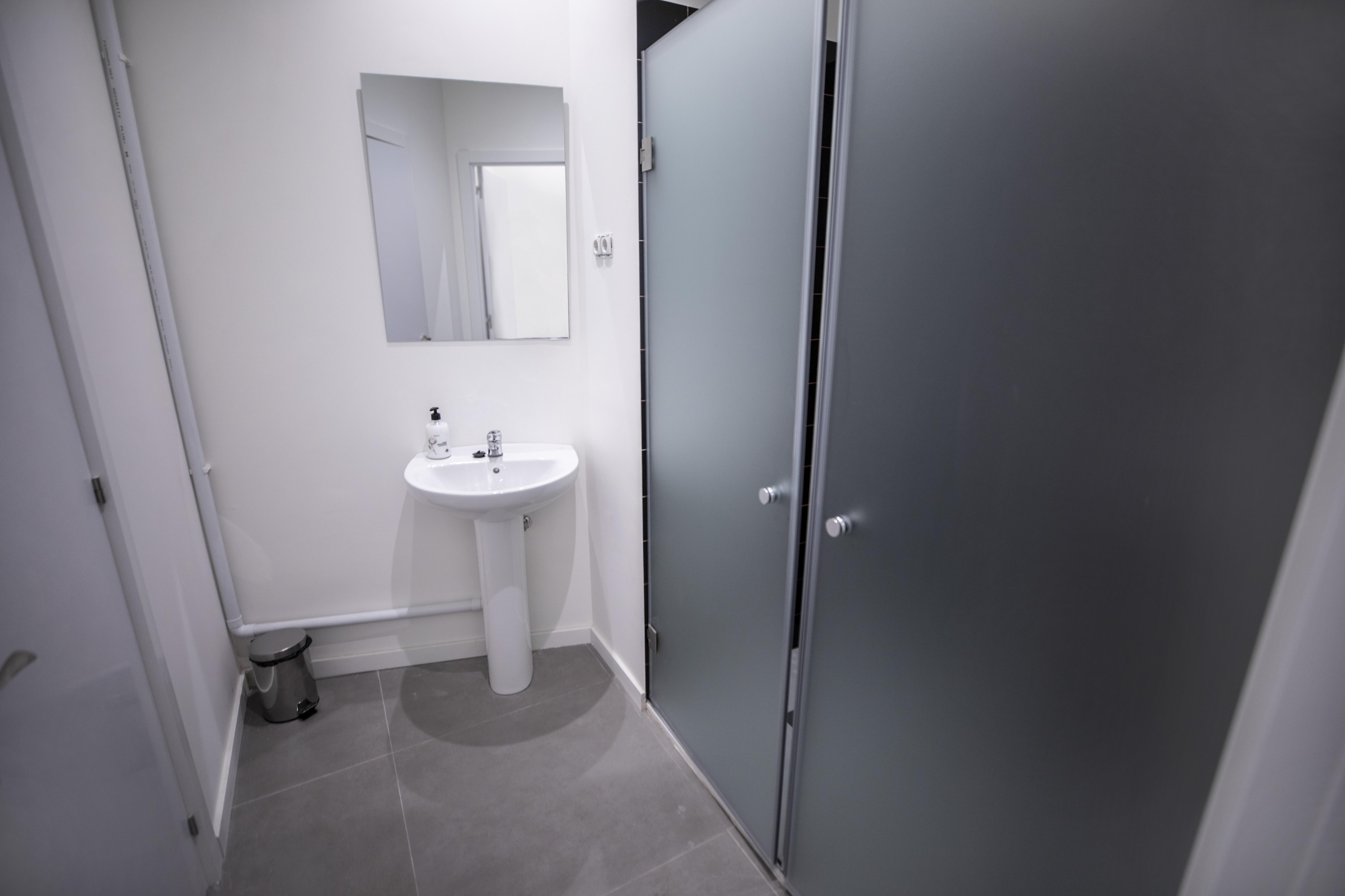Hostel Myd La Latina Мадрид Екстериор снимка